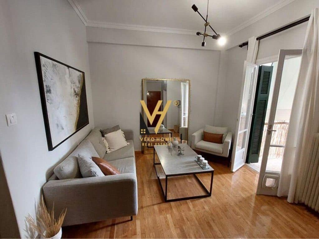 SHITET APARTAMENT 3+1+2 NE QENDER SARANDE 250.000 EURO