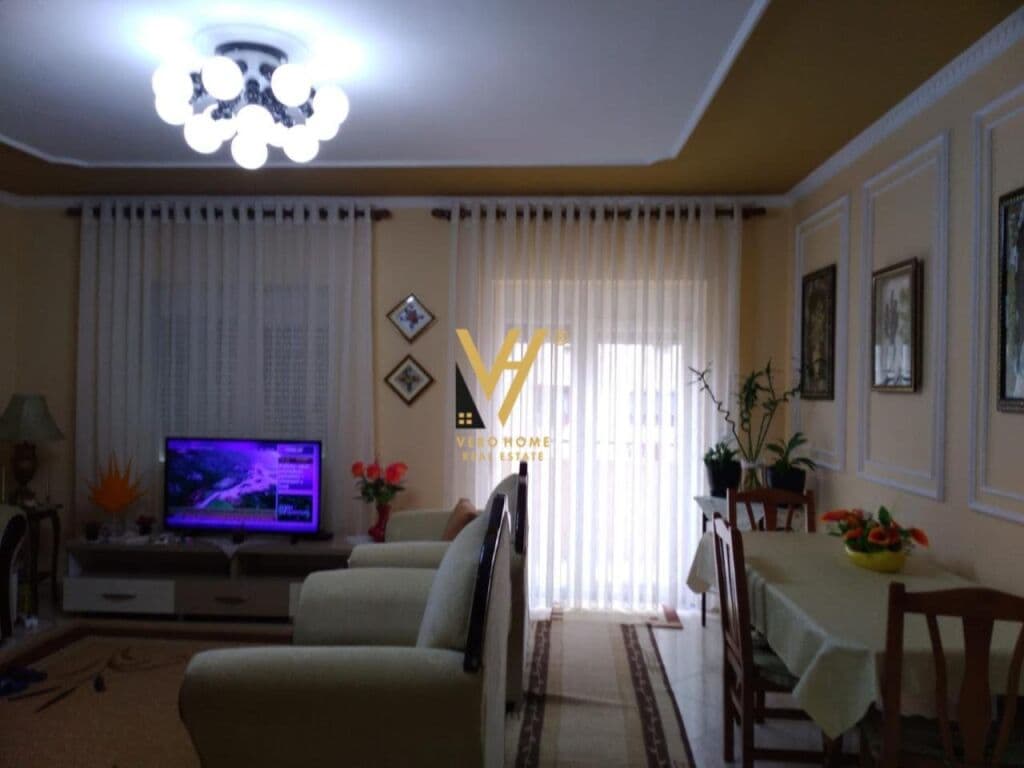 Shitet Apartament 2+1+ballkon te Nisharaku 100 m2 3