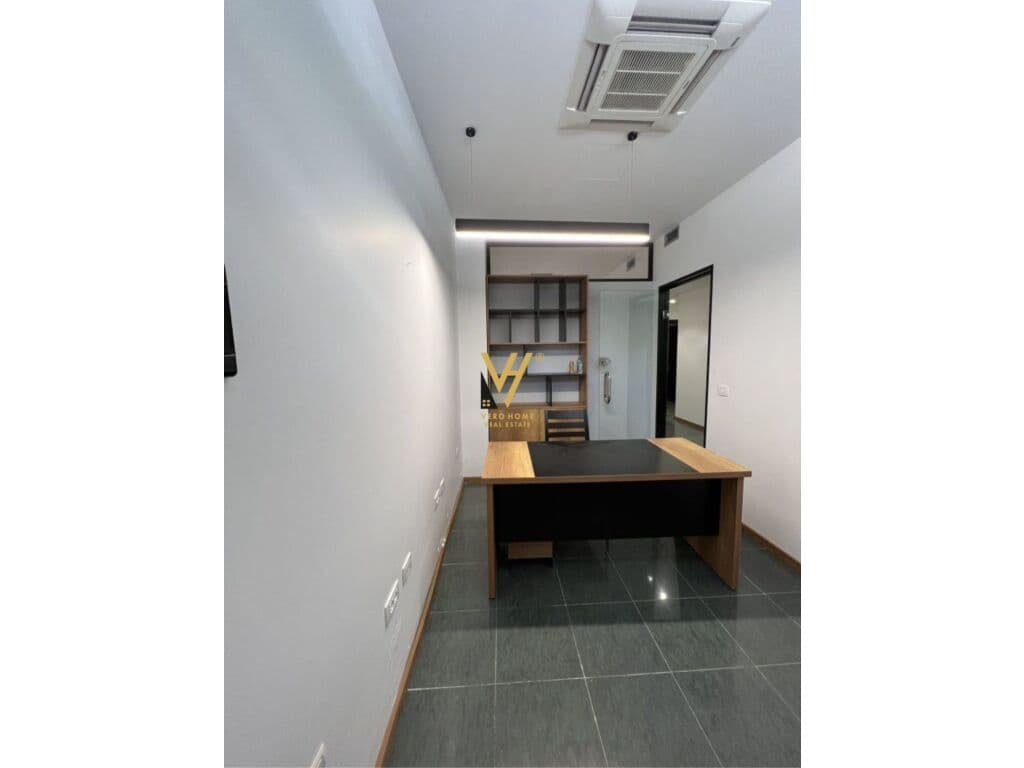 Jepet Ambient Biznesi me qera te Rruga e Kavajes 90 m2 3