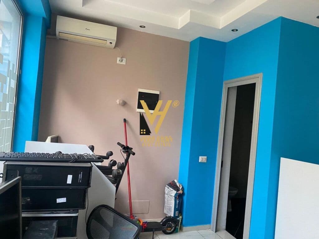 JEPET AMBIENT BIZNESI 80 M2 ME QERA TE SELVIA 900 EURO 3
