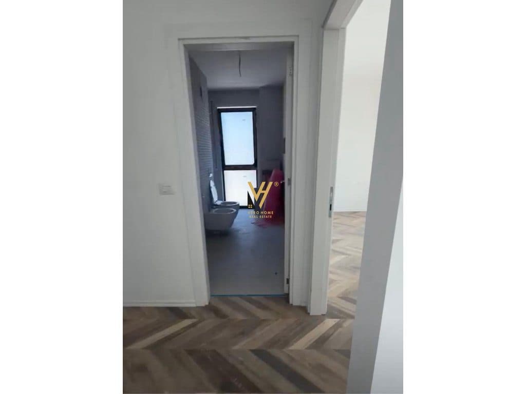JEPET APARTAMENT 2+1+2 ME QIRA TEK ISH DOGANA 60.000 LEKE 4