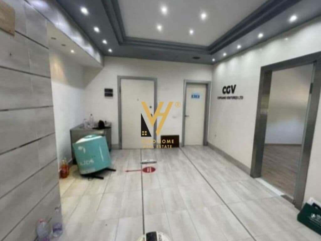 Jepet ambient biznesi me qera te Rruga e Elbasanit 122 m2 3