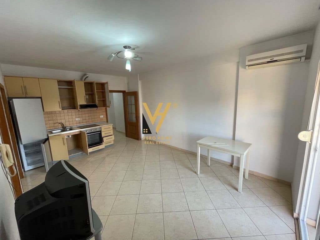 SHITET APARTAMENT 2+1+BLK TE PAZARI I RI 150.000 EURO 3