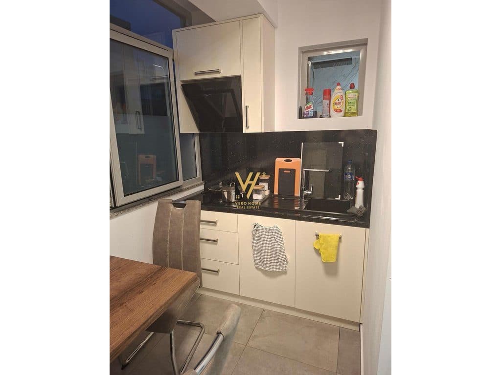 JEPET APARTAMENT 1+1+BLK ME QERA TEK KOMUNA E PARISIT 75.000 LEKE 2
