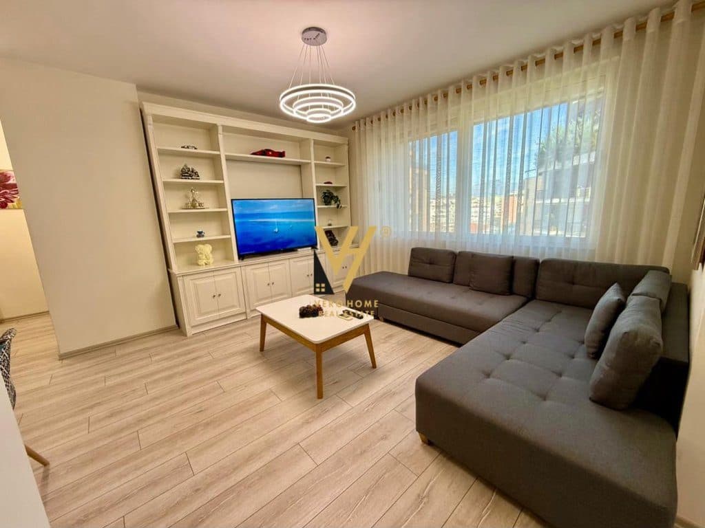 EPET APARTAMENT 1+1+BLK ME QERA TE RRUGA E KOSOVAREVE 900 EURO