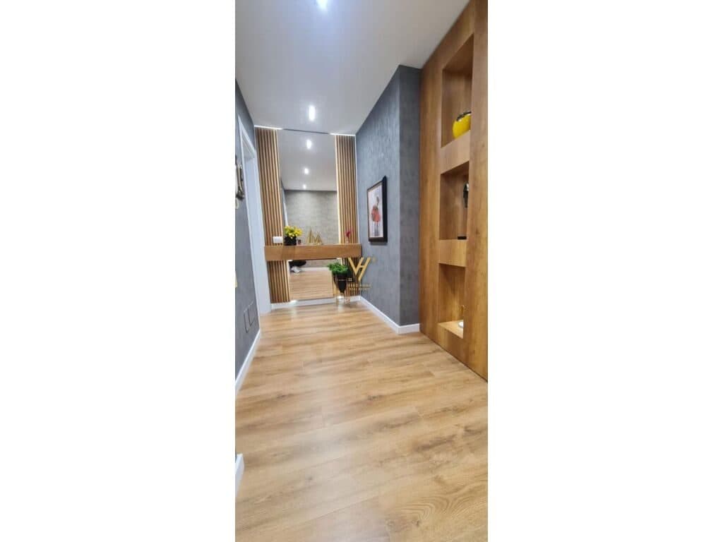 Jepet Apartament 2+1+ballkon me qera te Rruga e Barrikadave 88 m2 3