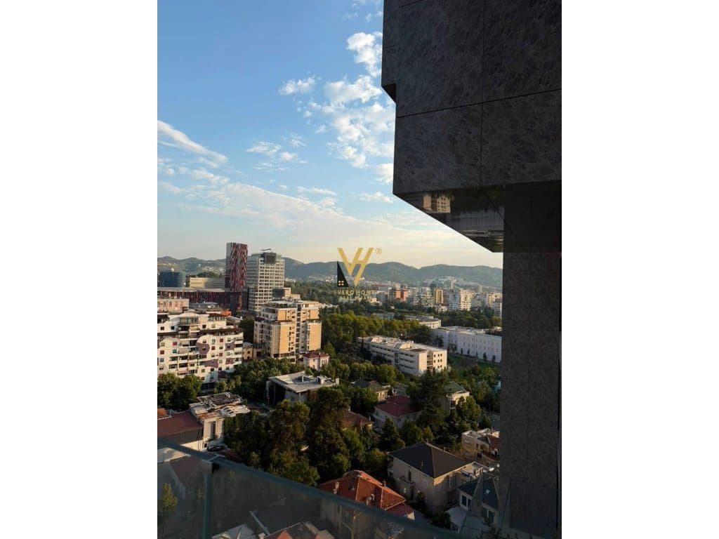 JEPET ZYRE 475 M2 ME QERA TE DOWNTOWN ONE 12.000 EURO 2