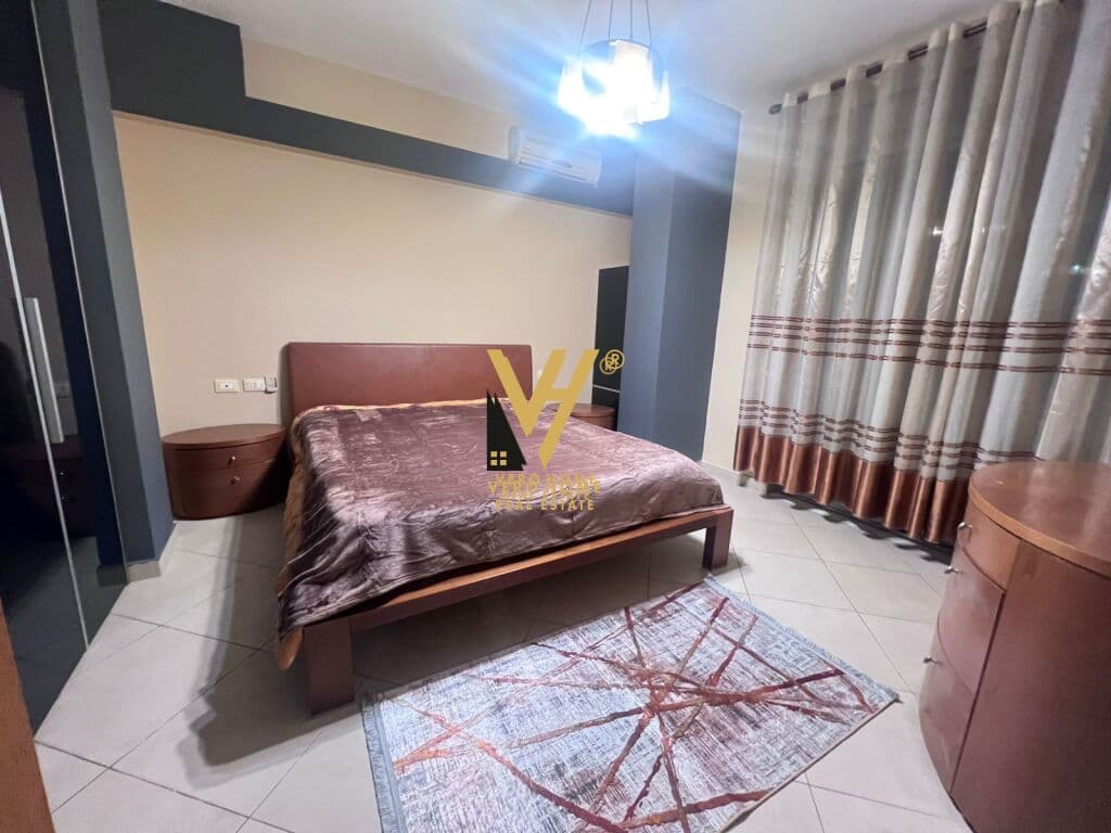 JEPET APARTAMENT 3+1+BLK ME QERA TEK ZOGU I ZI 1.200 EURO 4