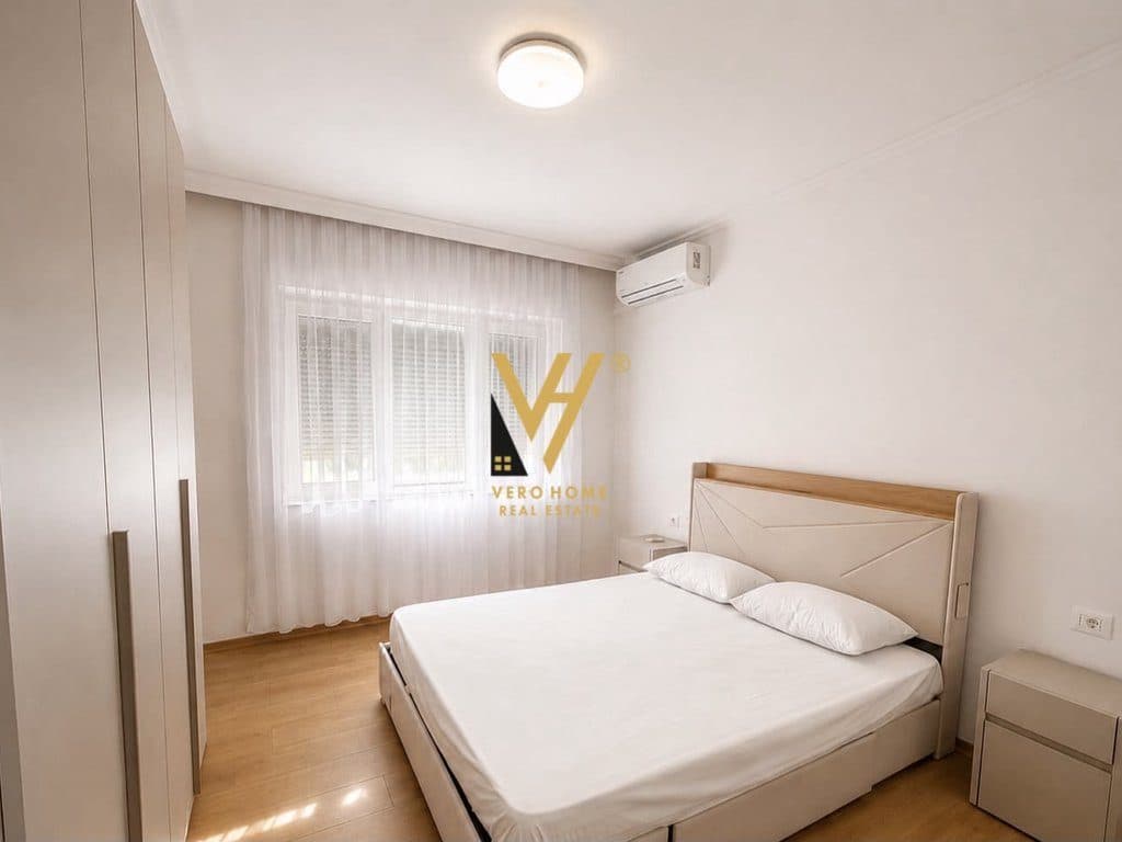 JEPET APARTAMENT 2+1+2+BLK ME QIRA NE QENDER 1.000 EURO 2