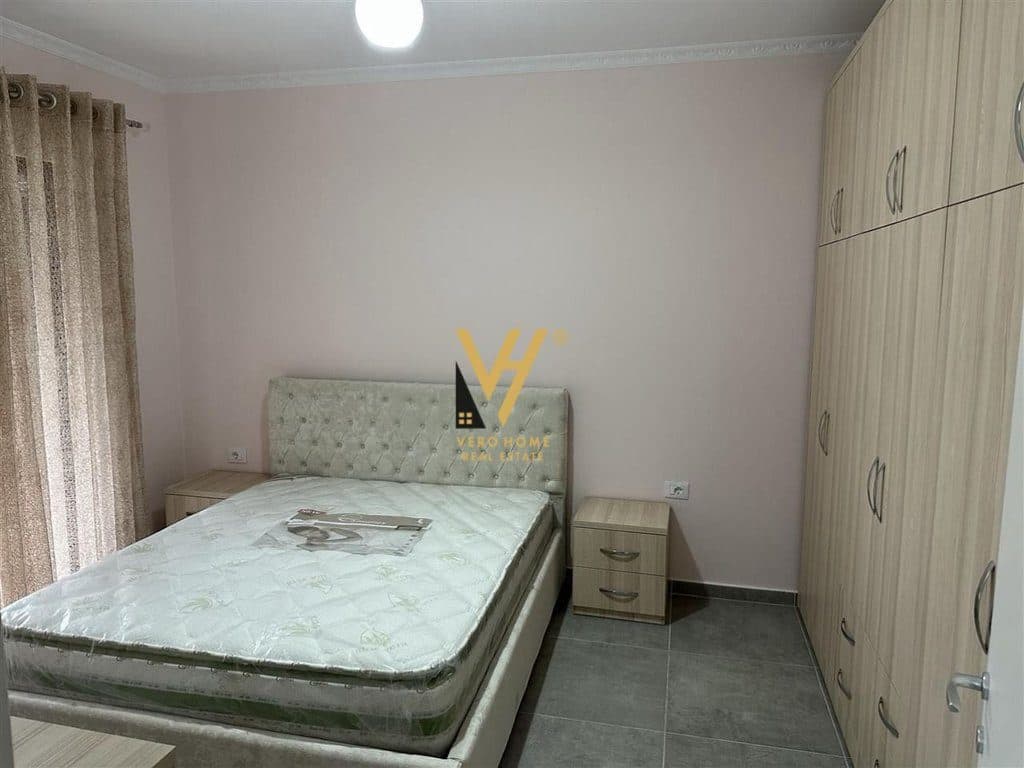 JEPET APARTAMENT 1+1+BLK ME QERA TE UNAZA E RE 500 EURO 3