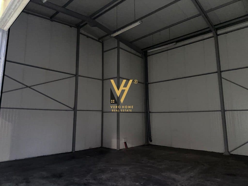 JEPET KAPANON 140 M2 ME QERA NE KASHAR 700 EURO 3