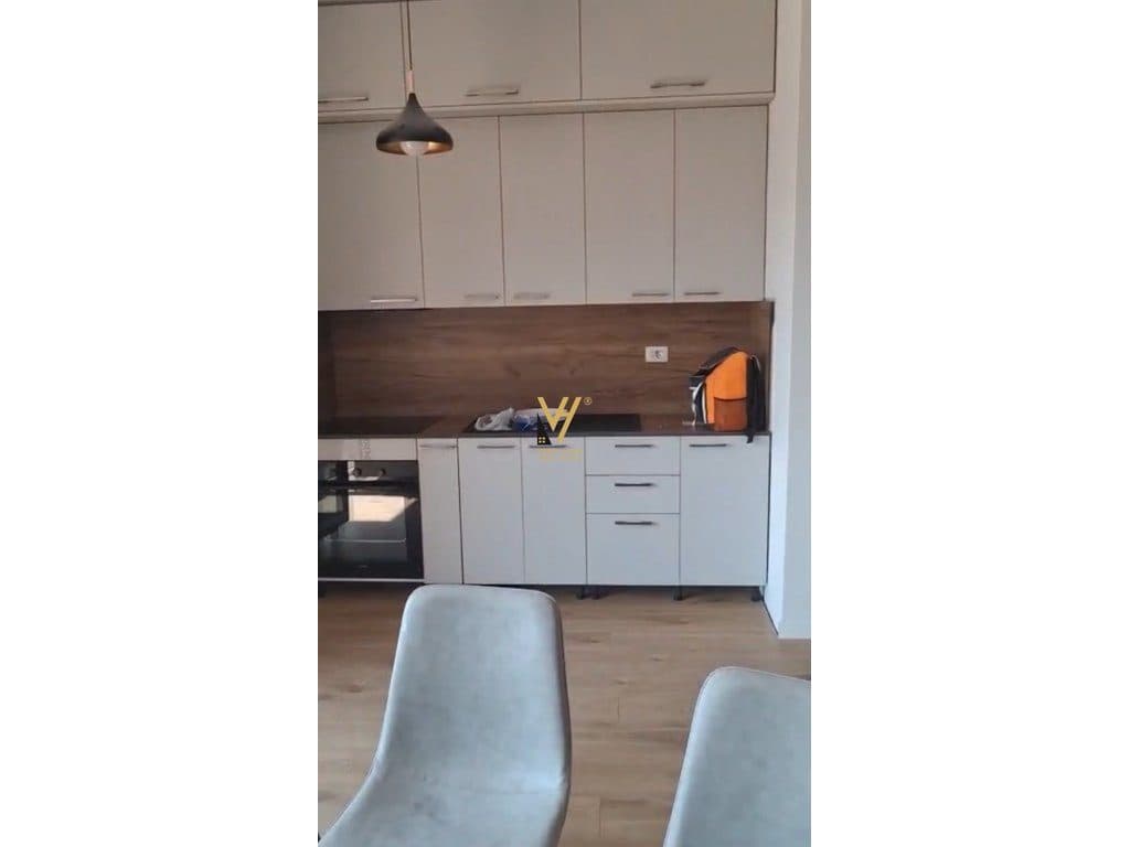 JEPET APARTAMENT 1+1+BLK ME QERA NE DON BOSKO 60.000 LEKE 2