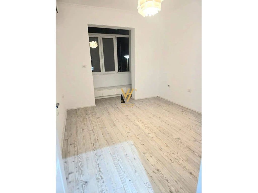 JEPET APARTAMENT 3+1+BLK ME QIRA TE RRUGA E KAVAJES 800 EURO 3