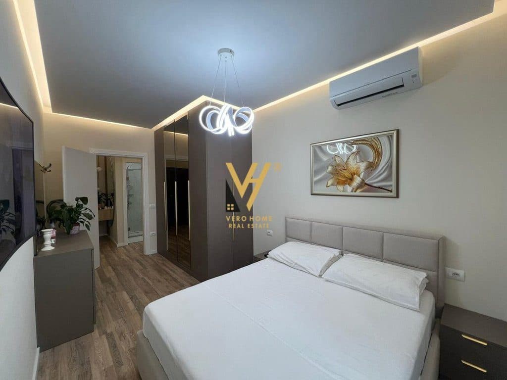JEPET APARTAMENT 1+1+BLK ME QERA TE RRUGA E KOSOVAREVE 900 EURO 4