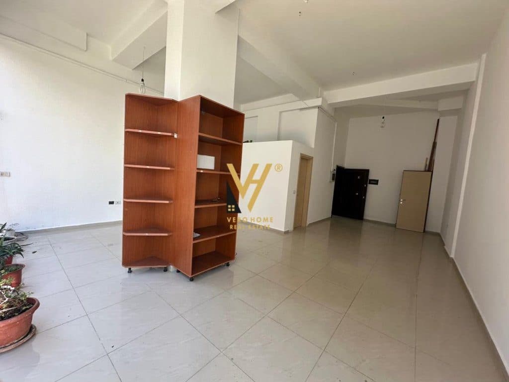 JEPET DYQAN 106 M2 ME QERA NE ASTIR 120.000 LEKE 1