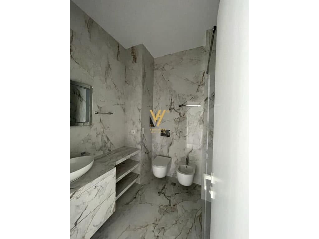 Jepet Apartament 3+1+2+2 posta parkimi me qera te Joy Residence , Teg 200 m2