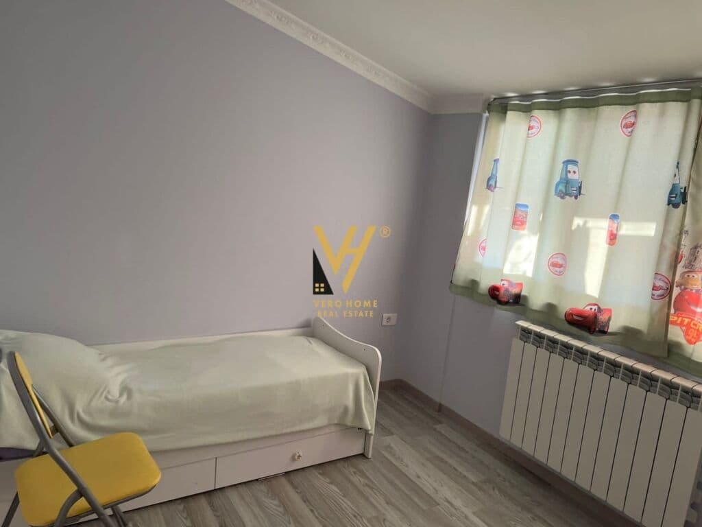 Jepet Apartament 3+1 me qera te Kodra e Priftit 130 m2 4