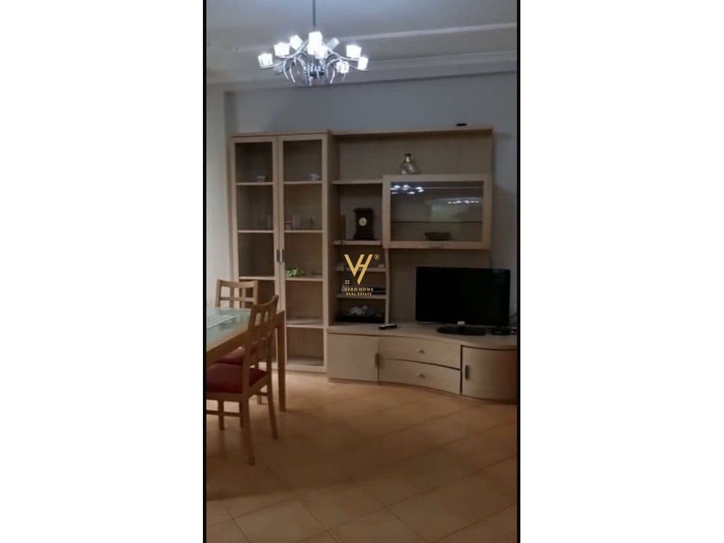JEPET APARTAMENT 2+1+BLK ME QERA TE KRISTAL CENTER 65.000 LEKE 3