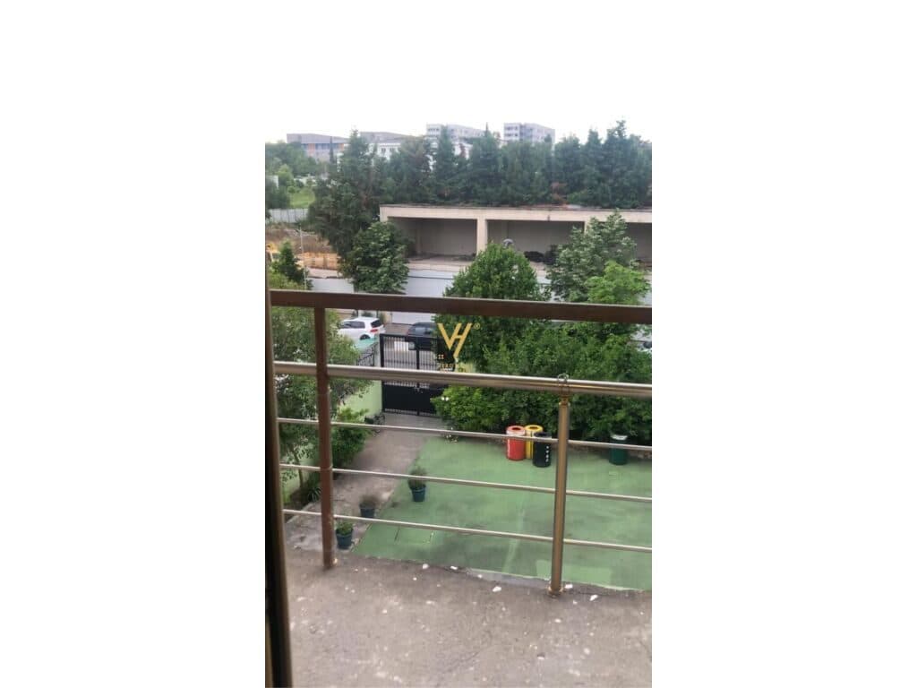 Jepet vile tre Kateshe me qera te Vilat Gjermane 800 m2 2