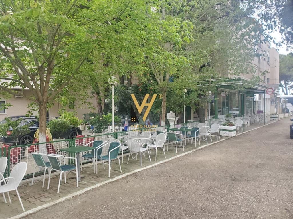 Shitet bar-kafe te Pishat e Buta , Gjiri i Lalezit 144 m2 2