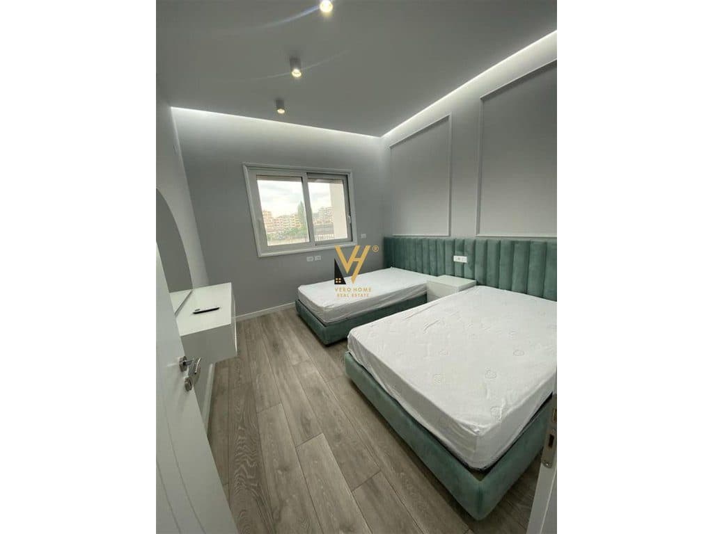 SHITET APARTAMENT 2+1 NE VLORE 230.000 EURO 4