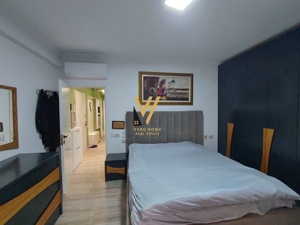 JEPET APARTAMENT 3+1+2+2BLK ME QERA TE SELVIA 1.000 EURO 3