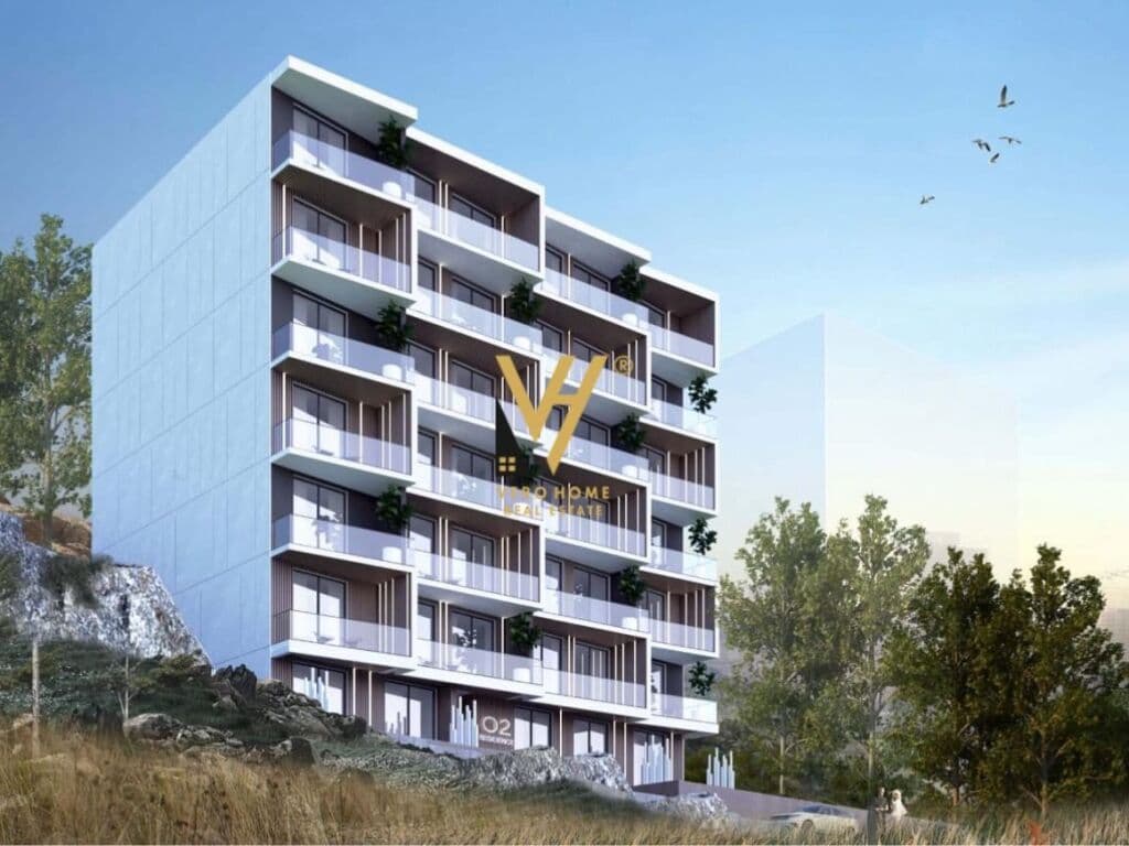 Shitet Apartament 2+1+2 ne Sarande 100 m2 3