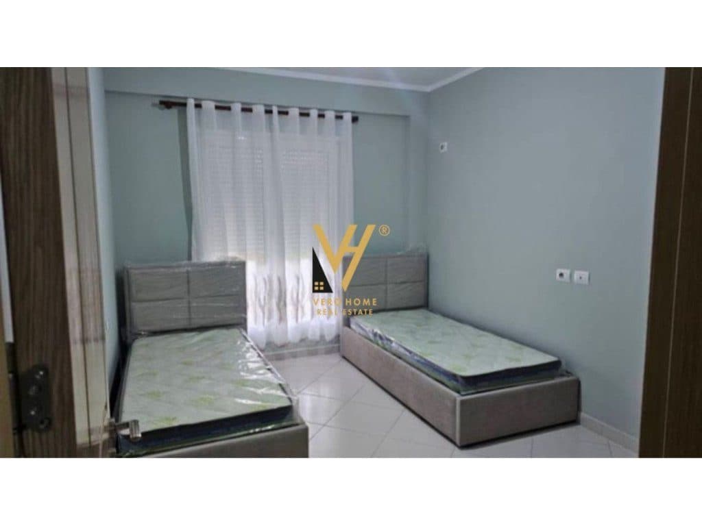 JEPET APARTAMENT 2+1+BLK ME QERA KOPSHTI ZOOLOGJIK 65.000 LEKE 4
