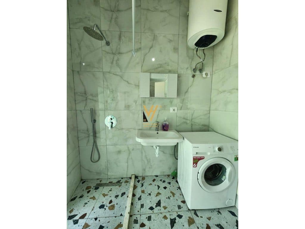 SHITET GARSIONERE 29.5 M2 TE MANGALEMI, ALI DEMI 67.000 EURO 4
