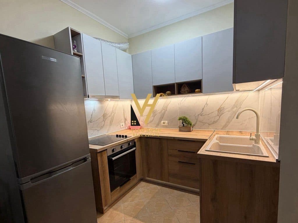 JEPET APARTAMENT 1+1 ME QIRA TE MEDRESEJA 500 EURO 2