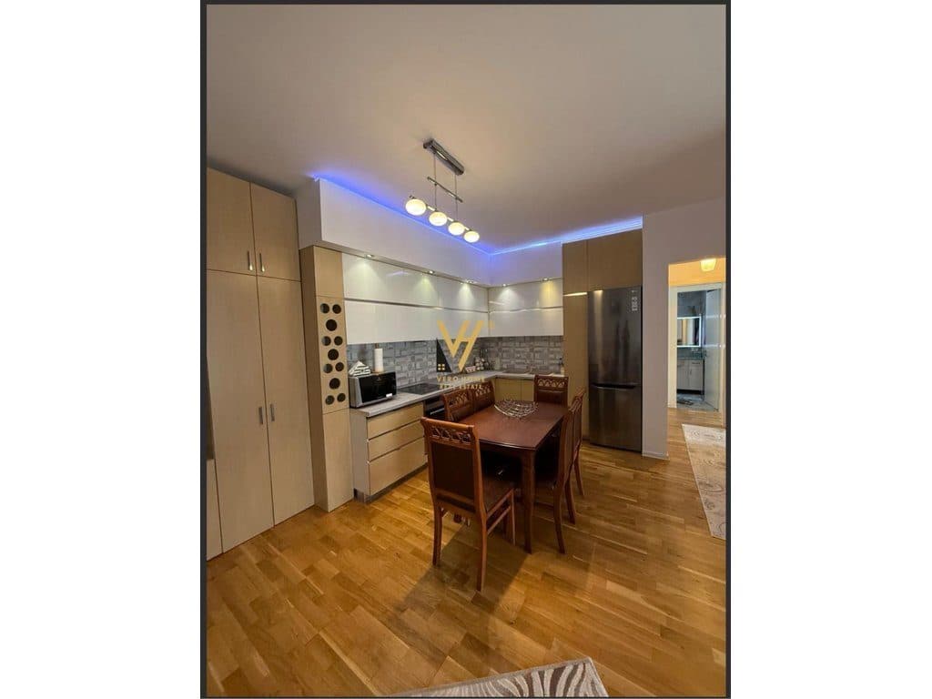 JEPET APARTAMENT 2+1+2+BLK ME QERA TE KOPSHTI BOTANIK 1.000 EURO 3