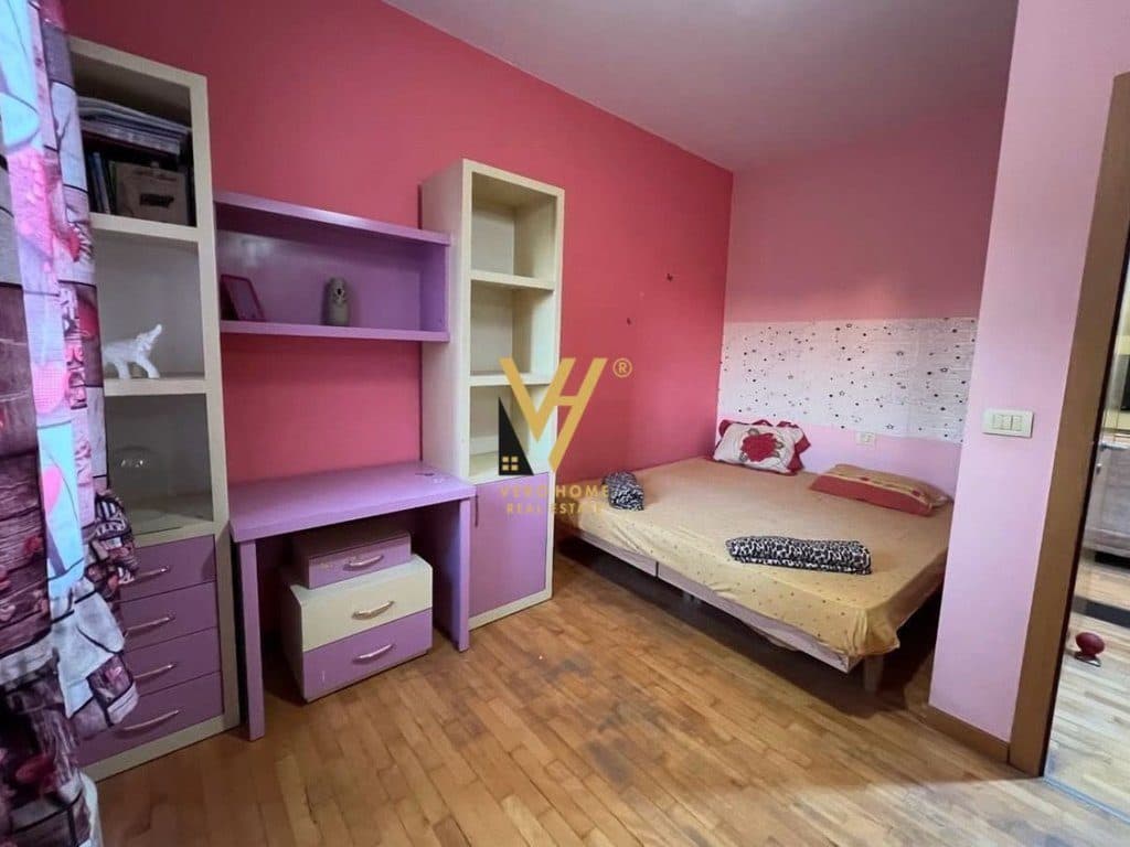 JEPET HYRJE 3+1+2+BLK ME QERA TE JORDAN MISJA 900 EURO 4