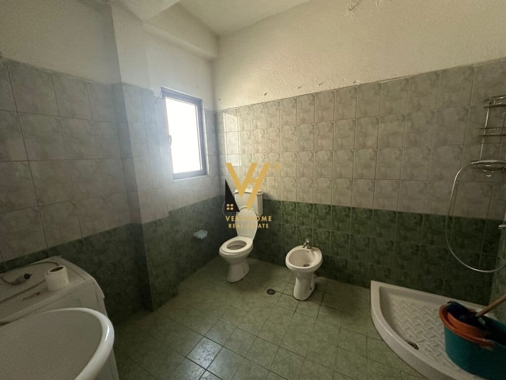 Jepet Ambient Biznesi me qera ne Don Bosko 140 m2 3
