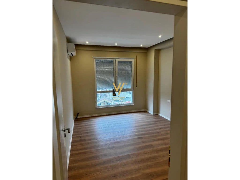 JEPET APARTAMENT 1+1+BLK ME QIRA TE BRRYLI 50.000 LEKE 3