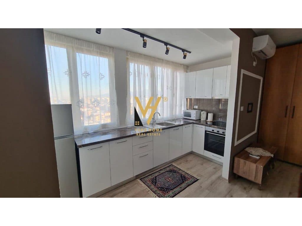 JEPET GARSIONERE 45 M2 ME QERA TE RRUGA E KAVAJES 46.000 LEKE 2