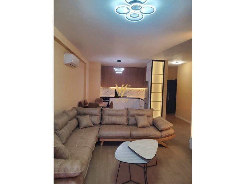JEPET APARTAMENT 2+1+2+2BLK ME QERA TE LIQENI I THATE 1.300 EURO