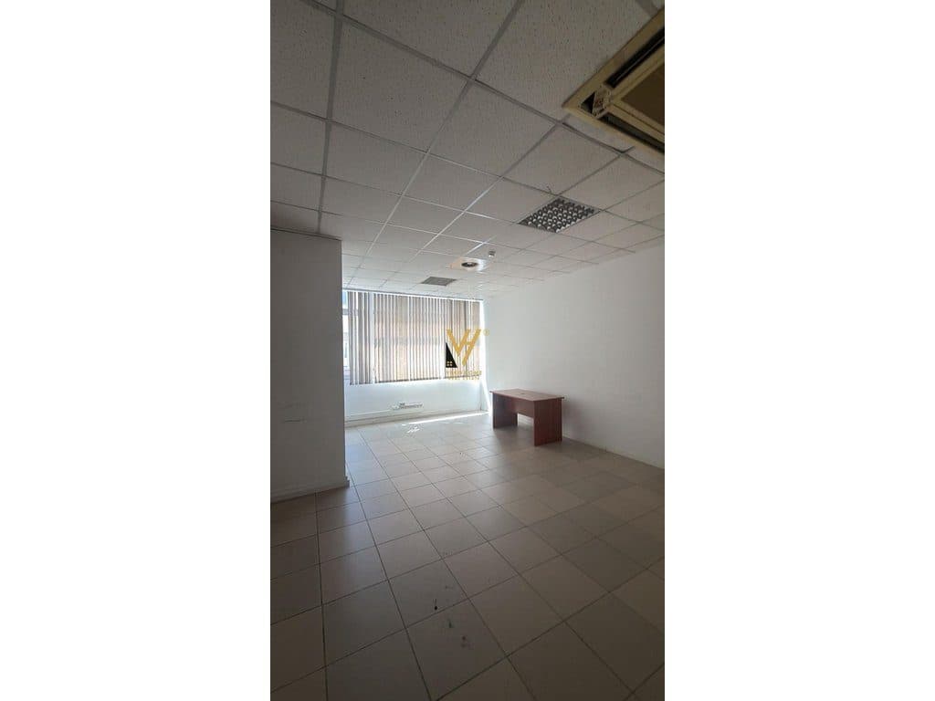 JEPET AMBIENT BIZNESI 500 M2 ME QIRA NE BLLOK 7.000 EURO 4
