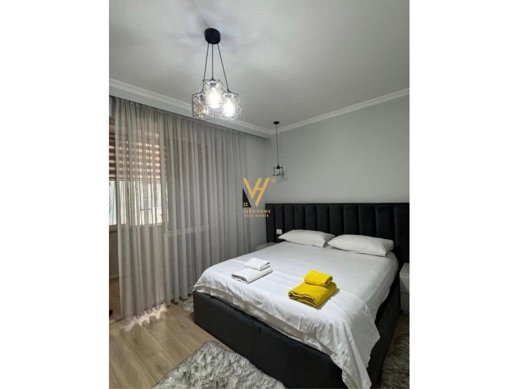 JEPET APARTAMENT 1+1 ME QIRA TE BLLOKU 900 EURO 4