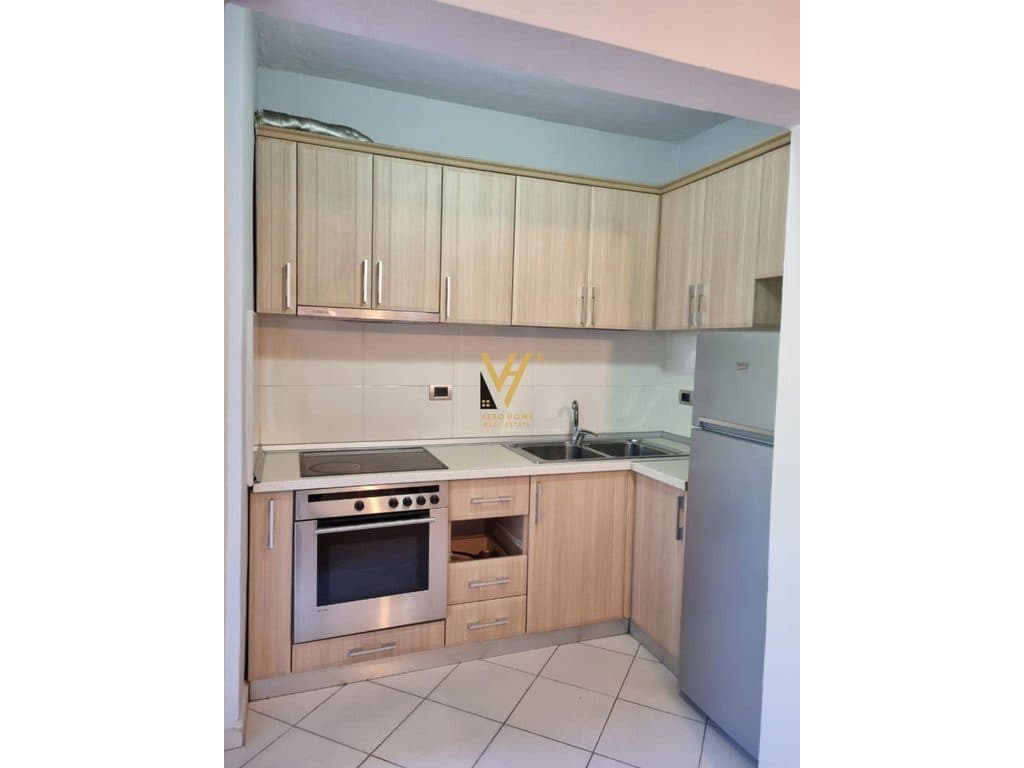 JEPET APARTAMENT 2+1+BLK ME QERA TE NISHARAKU 55.000 LEKE 2