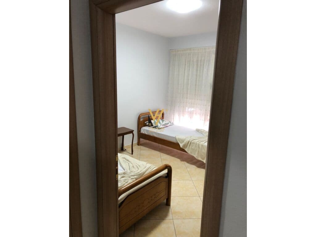 Jepet Apartament 2+1+ballkon me qera te Kompleksi Delijorgji 100 m2 4