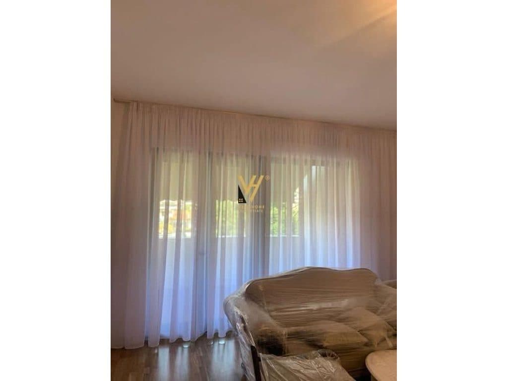 JEPET APARTAMENT 3+1+2+BLK ME QIRA NE ISH BLLOK 2.500 EURO