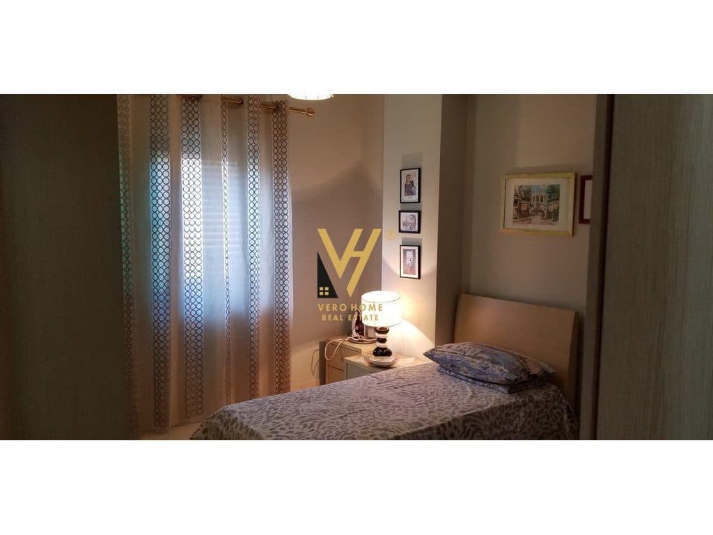 JEPET APARTAMENT 2+1 ME QIRA TE RRUGA E DURRESIT 1.100 EURO 4