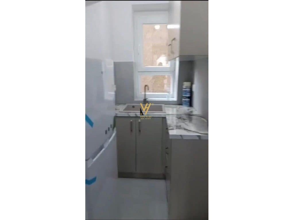 JEPET AMBIENT BIZNESI 100 M2 ME QIRA NE BRRYL 1.000 EURO 3