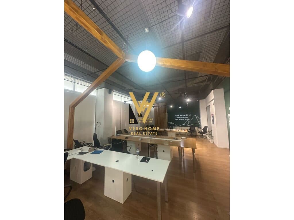 JEPET ZYRE 500 M2 ME QERA TE KOMUNA E PARISIT 5.000 EURO 2