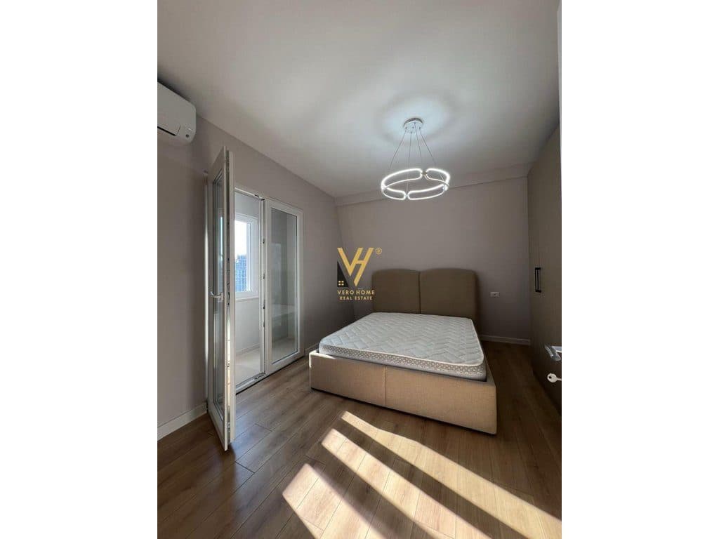 JEPET APARTAMENT 1+1+BLK ME QERA TE STADIUMI DINAMO 750 EURO 4