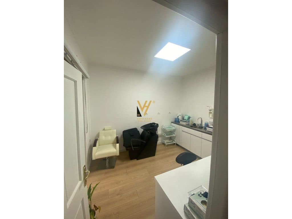 JEPET AMBIENT ME QERA TE KOPSHTI ZOOLOGJIK 1.500 EURO 4