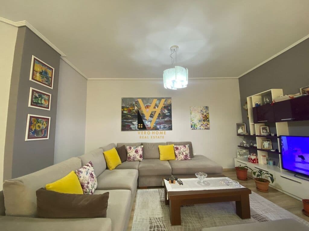 Shitet apartament 2+1+2 te Kopshti Zoologjik 113 m2 3
