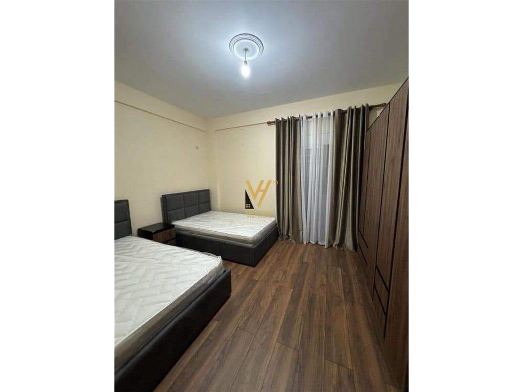 JEPET APARTAMENT 2+1+BLK ME QERA TE KODRA E PRIFTIT 600 EURO 4