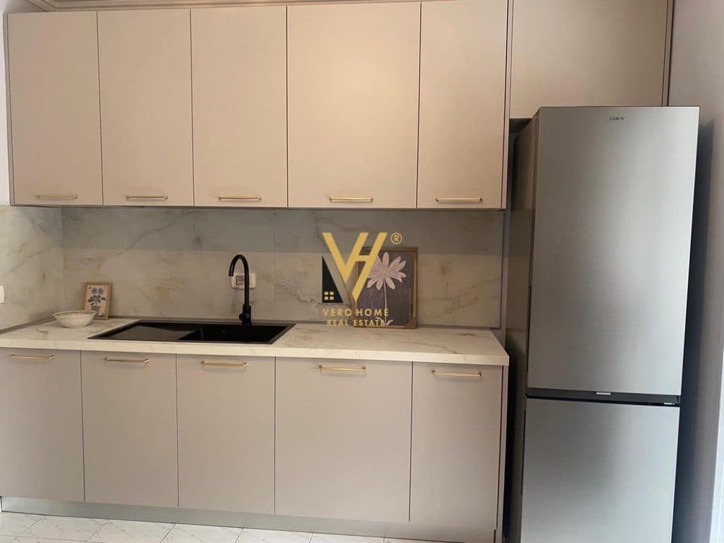 JEPET APARTAMENT 2+1+BLK ME QERA TE RRUGA KAVAJES 65.000 LEKE 1