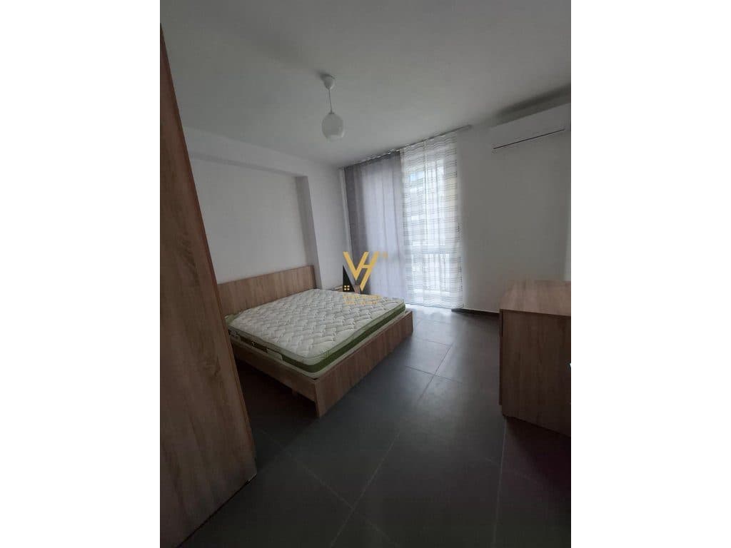JEPET APARTAMENT 3+1 ME QIRA TE 5 MAJI 65.000 LEKE 3
